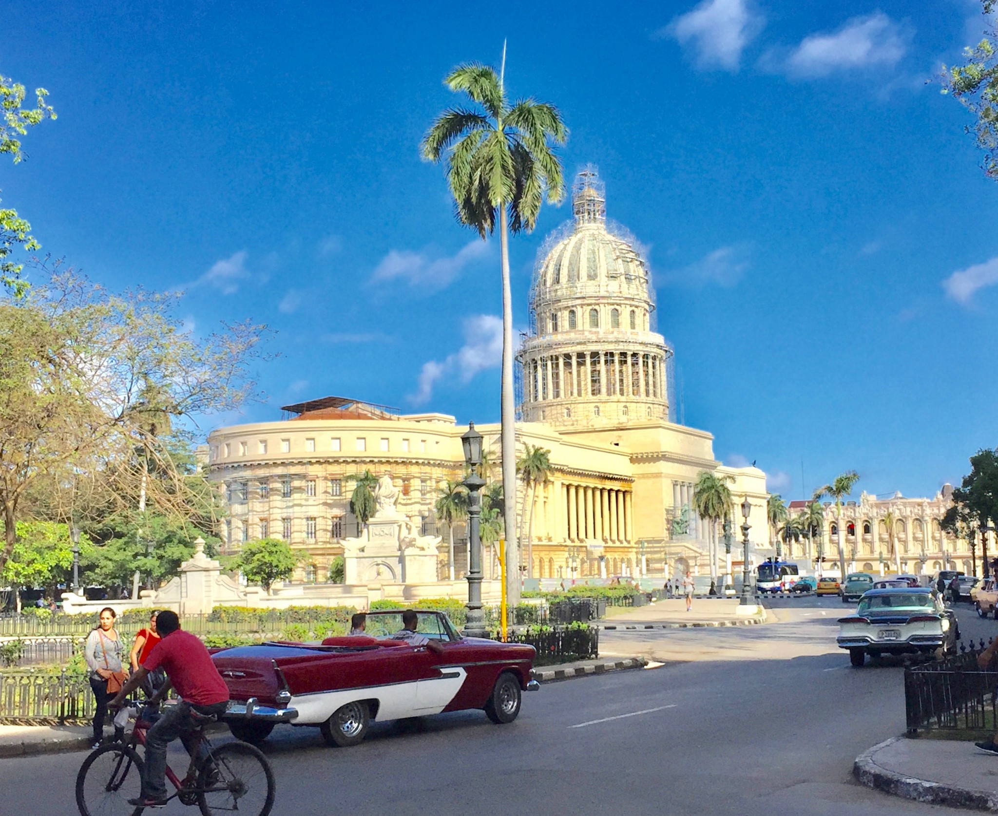 Kuba-Havanna-Capitol-Cabrio